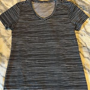Medium athletic striped V-neck